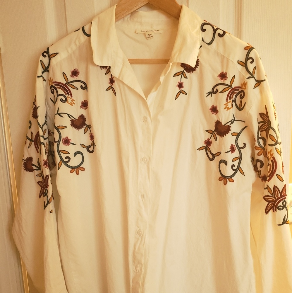 White buttondown shirt